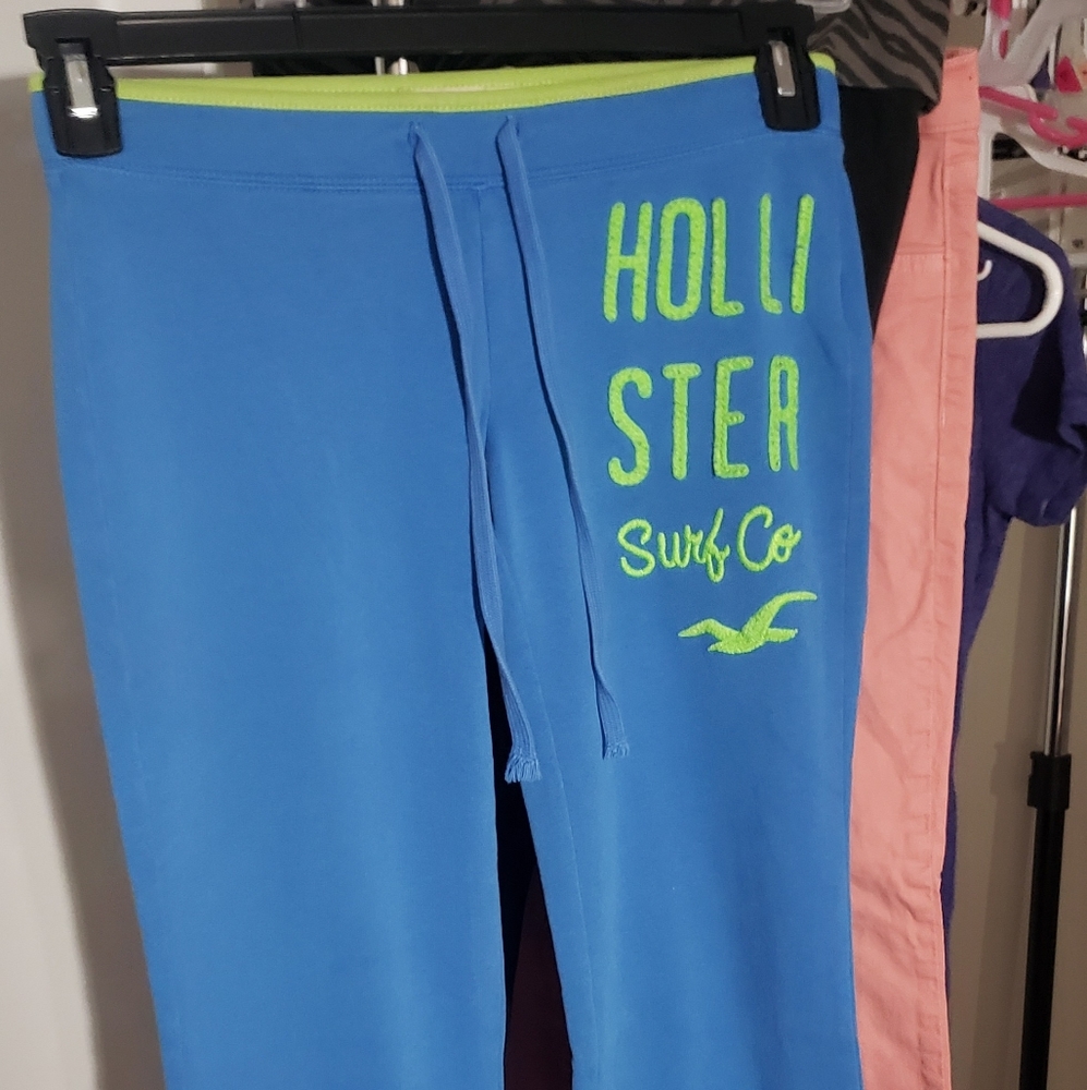 Hollister sweats